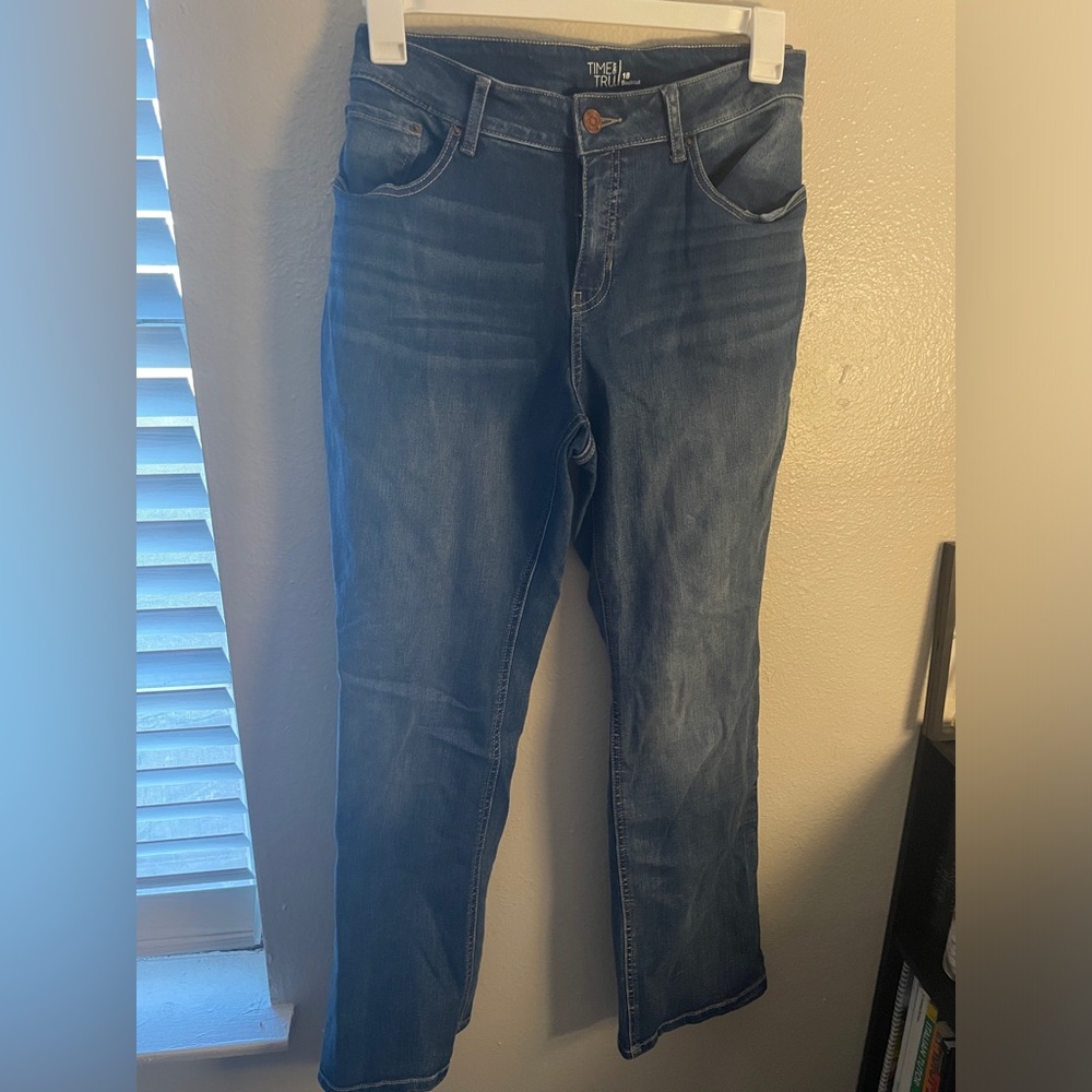 Boot cut jeans